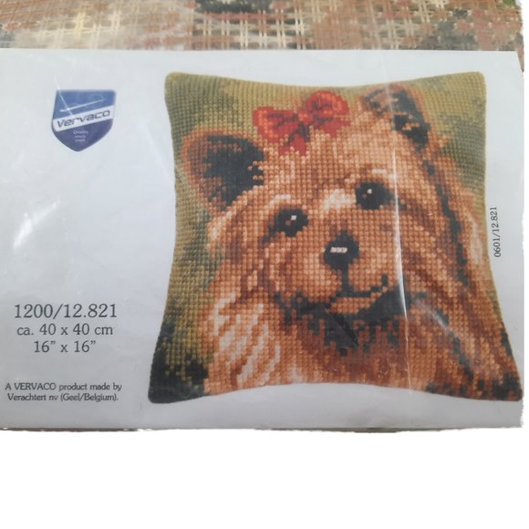 Vervaco Belgium Yorkshire Terrier 16" Cross Stitch Pillow Kit Chunky Needlepoint - Picture 2 of 5